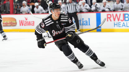 次射门位居 次射门位居