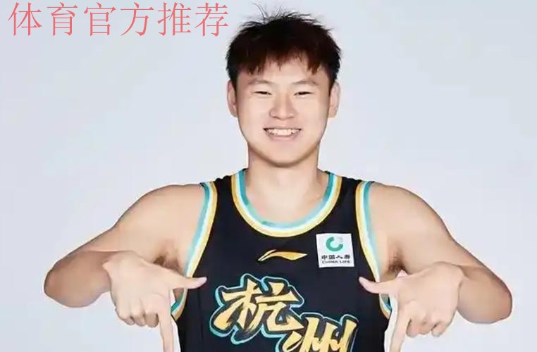 输辽宁问题太多!全队没配合,王博无应变,吴晓下滑引篮板被虐! 输辽宁问题太多!全队没配合,王博无应变,吴晓下滑引篮板被虐!